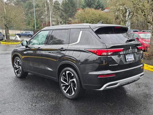 2024 Mitsubishi Outlander PHEV SEL