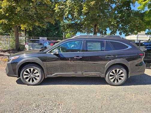 2025 Subaru Outback Touring XT