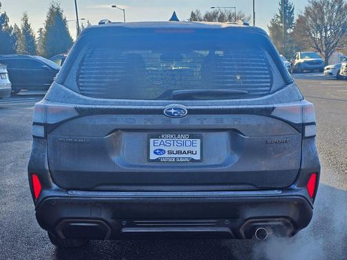 Magnetite Gray Metallic 2025 Subaru Forester Sport