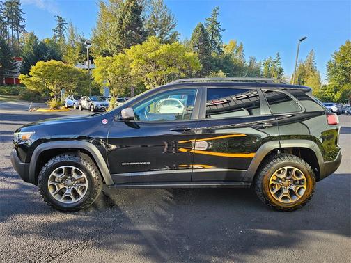 2020 Jeep Cherokee Trailhawk
