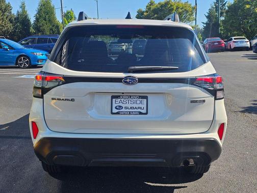 Crystal White Pearl 2025 Subaru Forester Hybrid Premium