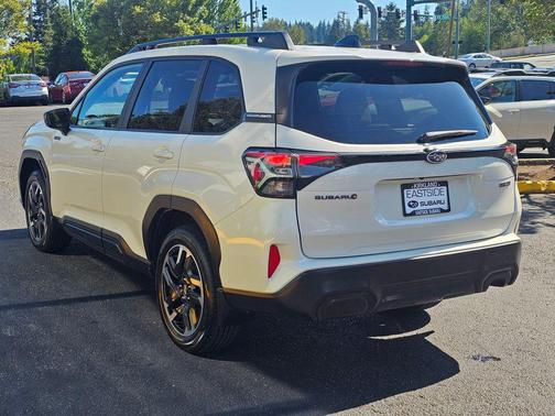 Crystal White Pearl 2025 Subaru Forester Hybrid Premium