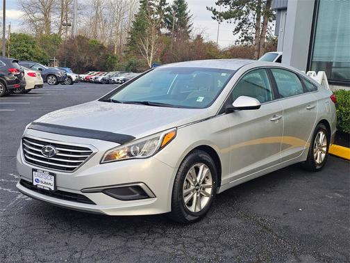 2017 Hyundai SONATA SE