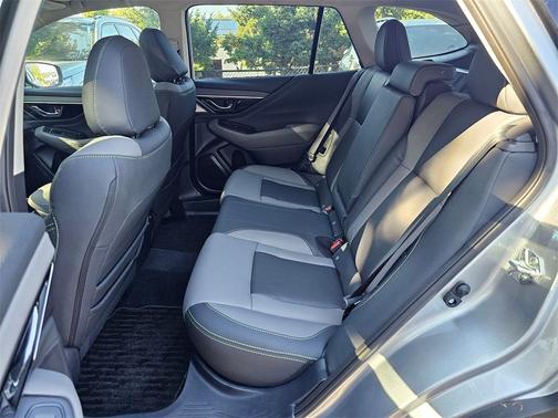 2025 Subaru Outback Onyx Edition XT