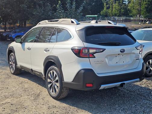 2025 Subaru Outback Touring XT