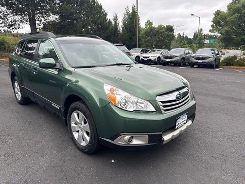 Cypress Green Pearl 2010 Subaru Outback 2.5 i Limited