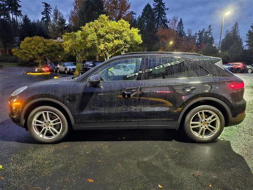 2022 Porsche Cayenne Cayenne
