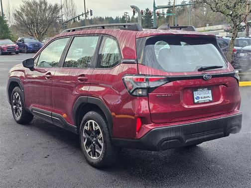 2025 Subaru Forester Base