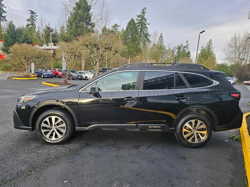 2022 Subaru Outback Premium