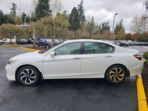White 2016 Honda Accord EX-L