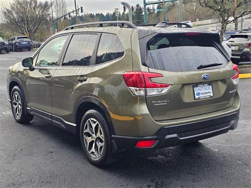 2024 Subaru Forester Premium