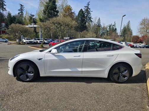 2020 Tesla Model 3 Standard Range