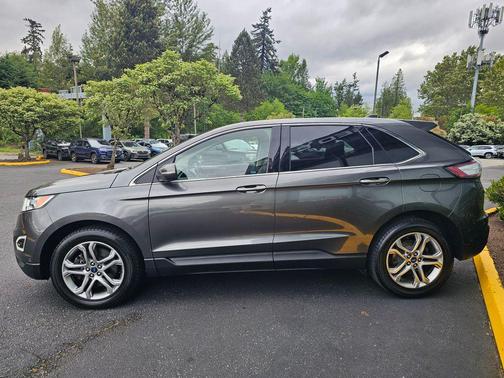 Magnetic 2017 Ford Edge Titanium
