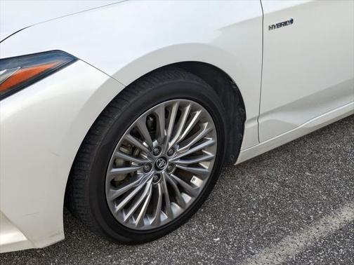 2020 Toyota Avalon Hybrid Limited