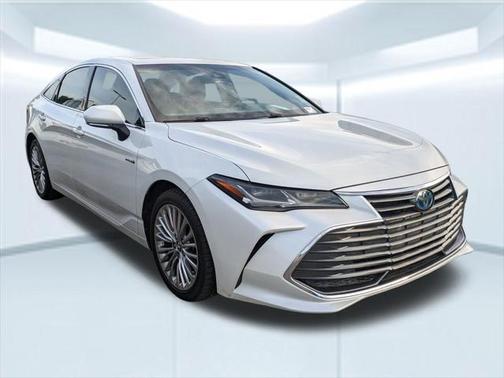 2020 Toyota Avalon Hybrid Limited