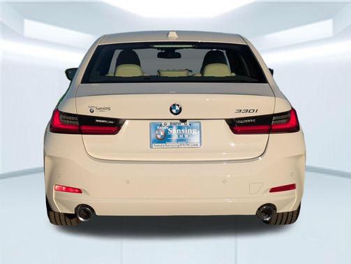 Alpine White 2026 BMW 330 330i