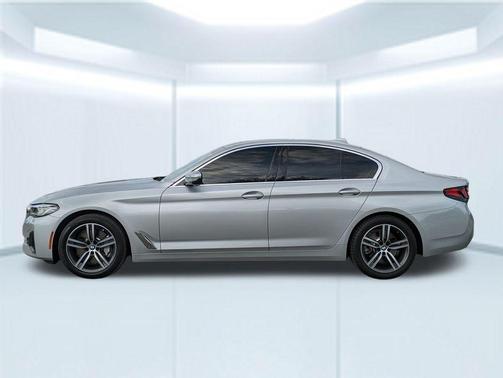 2021 BMW 530 530i