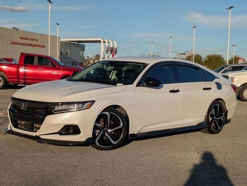 White 2022 Honda Accord Sport SE 1.5T