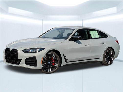 2025 BMW M440 i