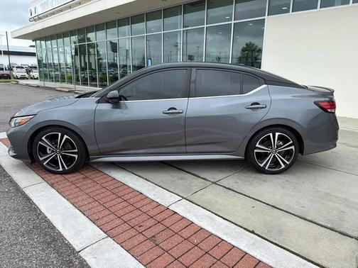 Gun Metallic/Super Black 2021 Nissan Sentra SR