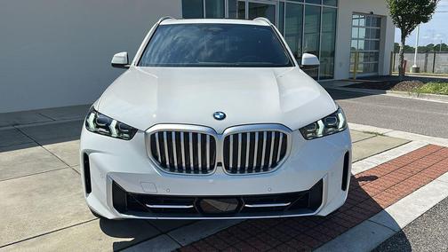 Alpine White 2026 BMW X5 xDrive40i