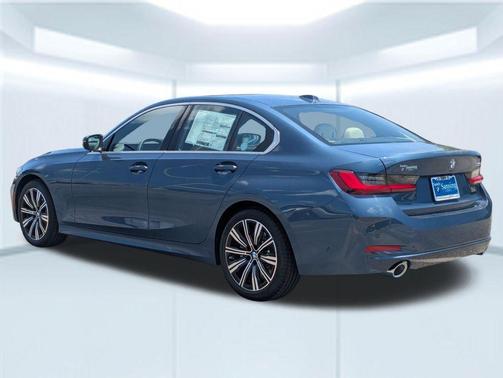 Arctic Race Blue Metallic 2026 BMW 330 330i