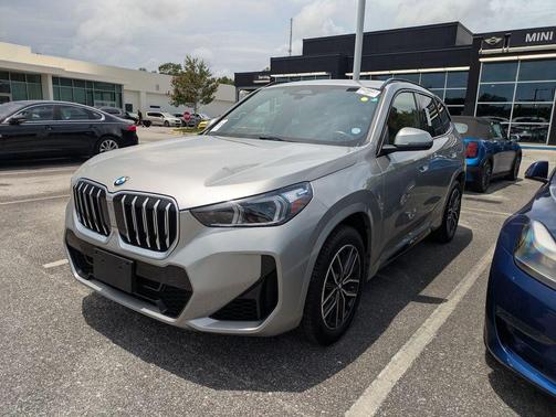 Space Silver Metallic 2025 BMW X1 xDrive28i