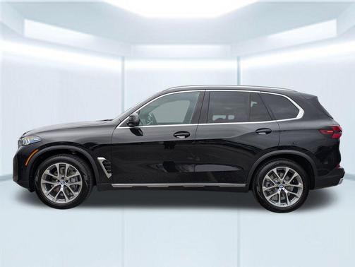 Black Sapphire Metallic 2026 BMW X5 xDrive40i