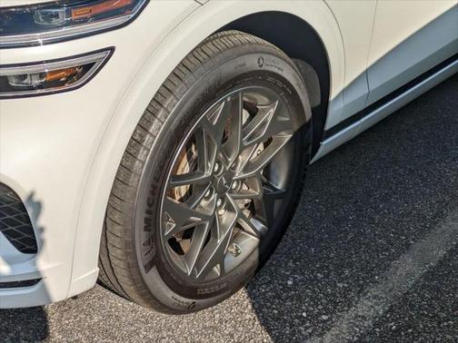 2025 Genesis GV70 2.5T AWD