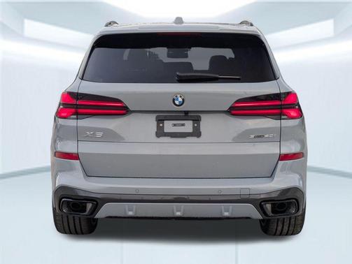 Brooklyn Grey Metallic 2026 BMW X5 sDrive40i