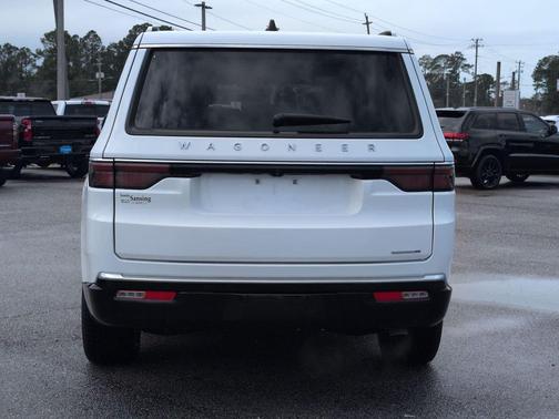 Bright White Clearcoat 2024 Jeep Wagoneer Series II 4x2
