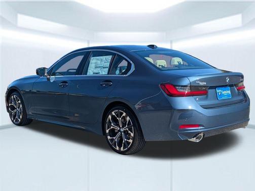 Arctic Race Blue Metallic 2026 BMW 330 330i