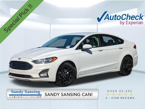 2020 Ford Fusion SE