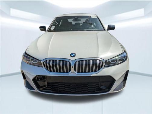 2025 BMW 330 i