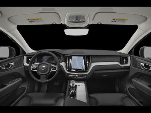 Crystal White Metallic 2022 Volvo XC60 B5 Momentum