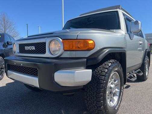 Silver Fresco Metallic 2012 Toyota FJ Cruiser Base