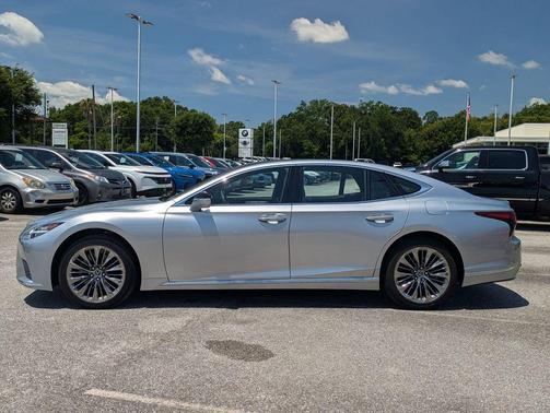Iridium 2022 Lexus LS 500 Base