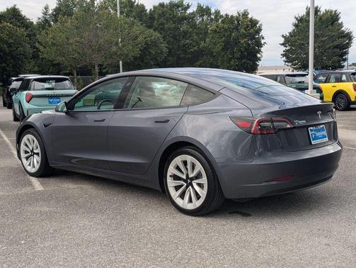 Midnight Silver Metallic 2023 Tesla Model 3 Standard Range
