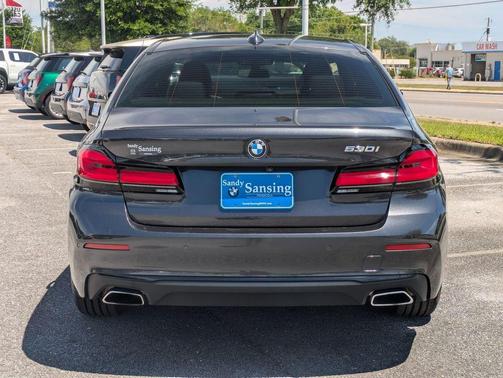 Gray 2023 BMW 530 i