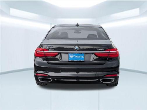 2016 BMW 750 i xDrive