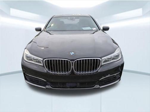 2016 BMW 750 i xDrive