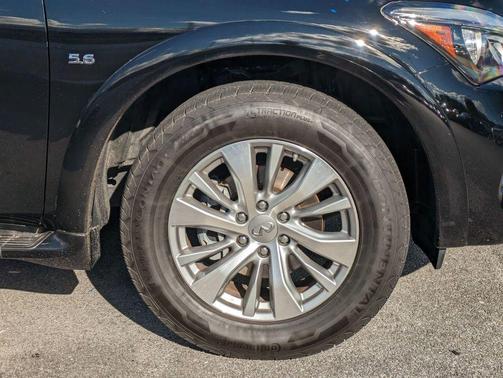 2017 INFINITI QX80 Base