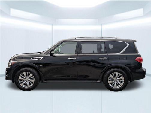 2017 INFINITI QX80 Base