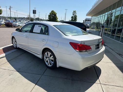 Blizzard Pearl 2011 Toyota Avalon Base