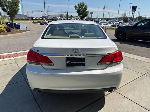Blizzard Pearl 2011 Toyota Avalon Base