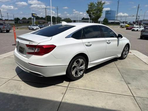 Platinum White Pearl 2018 Honda Accord EX-L