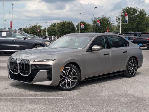 Oxide Grey Metallic 2023 BMW 740 i