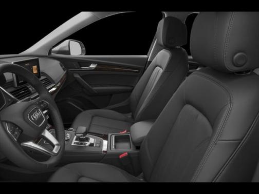 White 2019 Audi Q5 2.0T Premium Plus