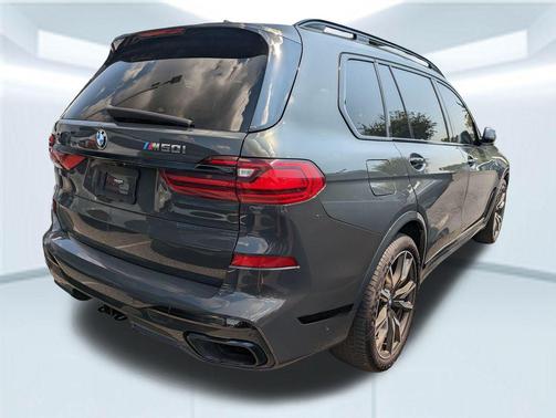 2021 BMW X7 M50i