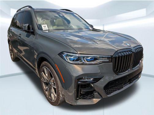 2021 BMW X7 M50i
